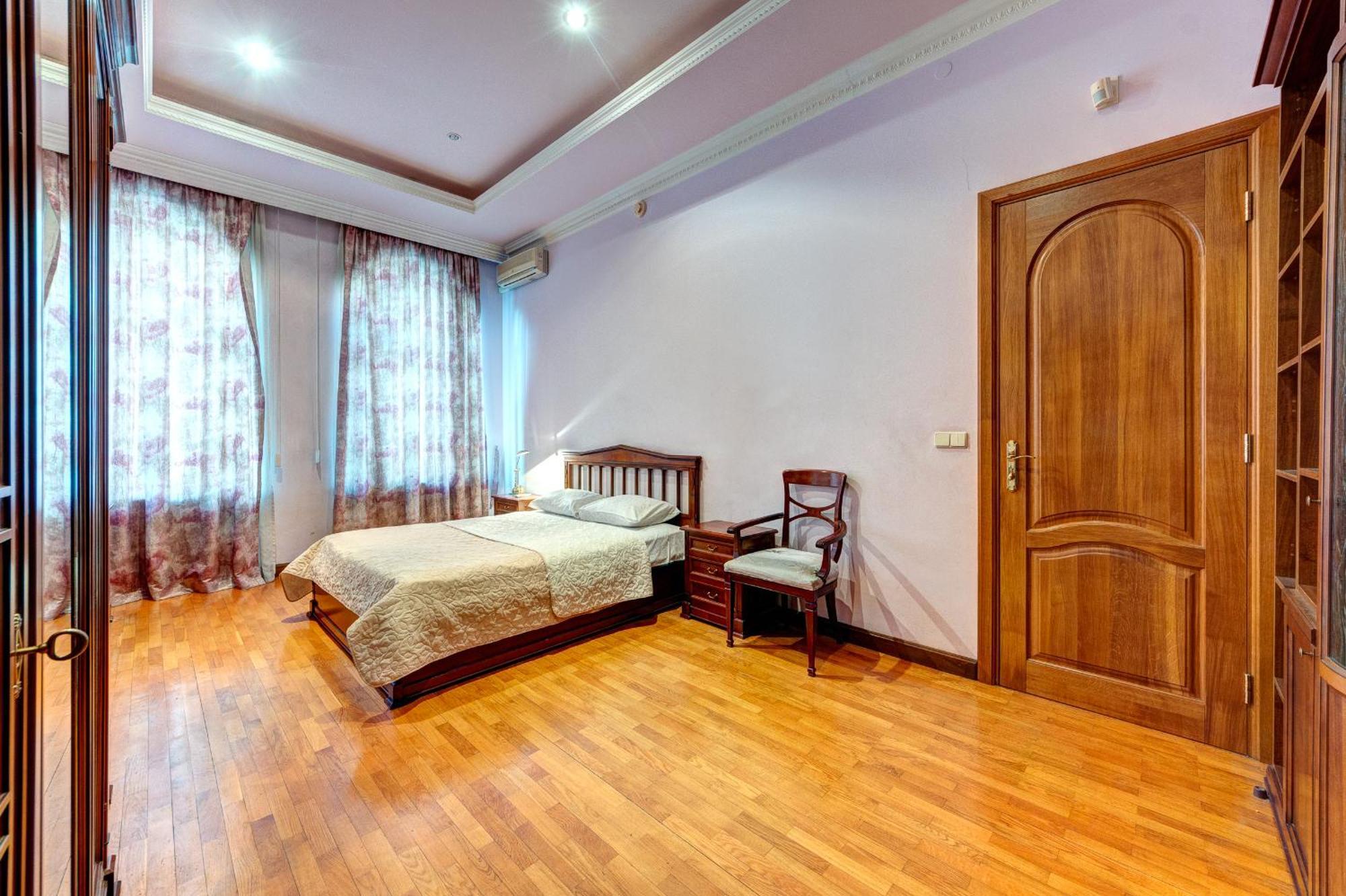 3-кімнатні в центрі києва, м. площа українських героїв * Kyiv